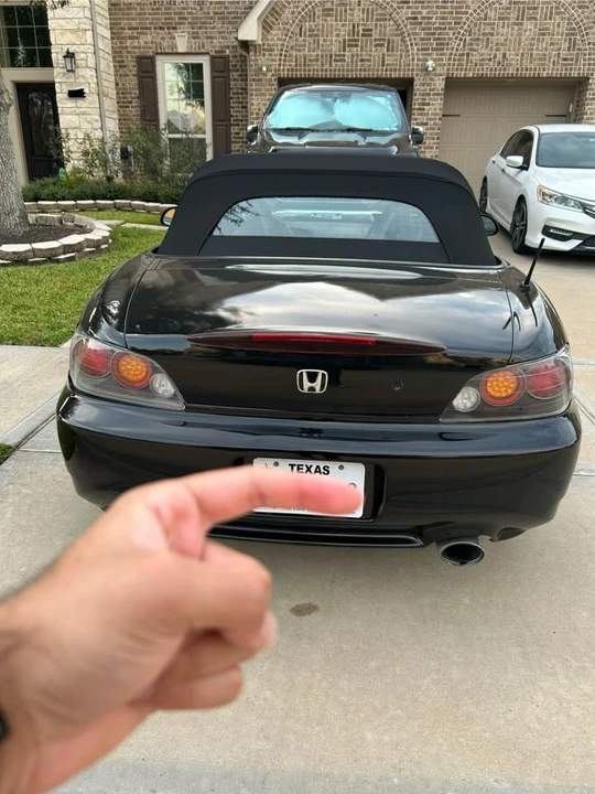 2005 Honda AP2 S2000 - Image 4 of 11