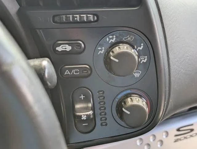 2005 Honda AP2 S2000 - Image 13 of 20