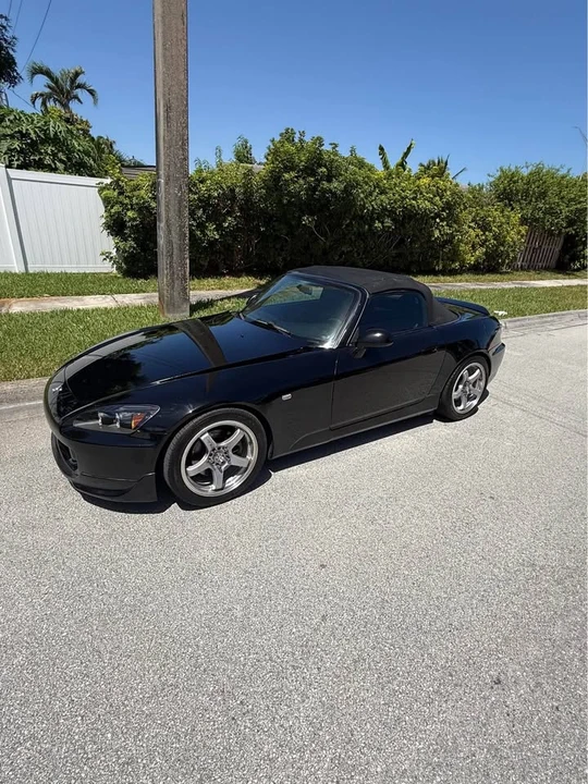 2005 Honda AP2 S2000 - Image 9 of 13