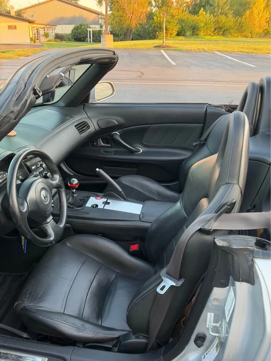 2005 Honda AP2 S2000 - Image 14 of 17