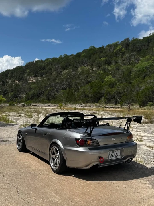 2005 Honda AP2 S2000 - Image 2 of 7