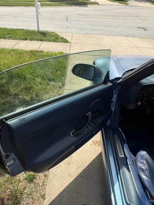 2005 Honda AP2 S2000 - Image 12 of 13
