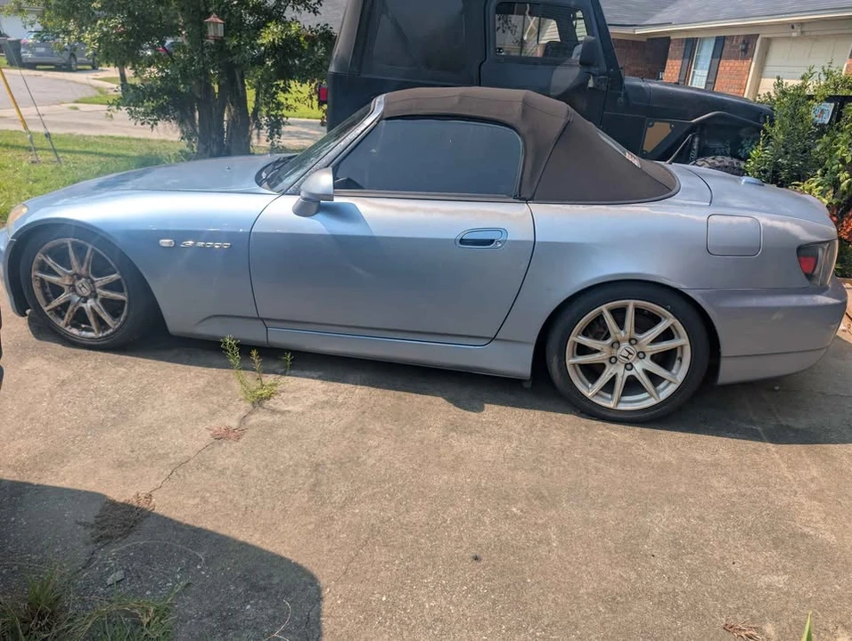 2005 Honda AP2 S2000 - Image 4 of 10