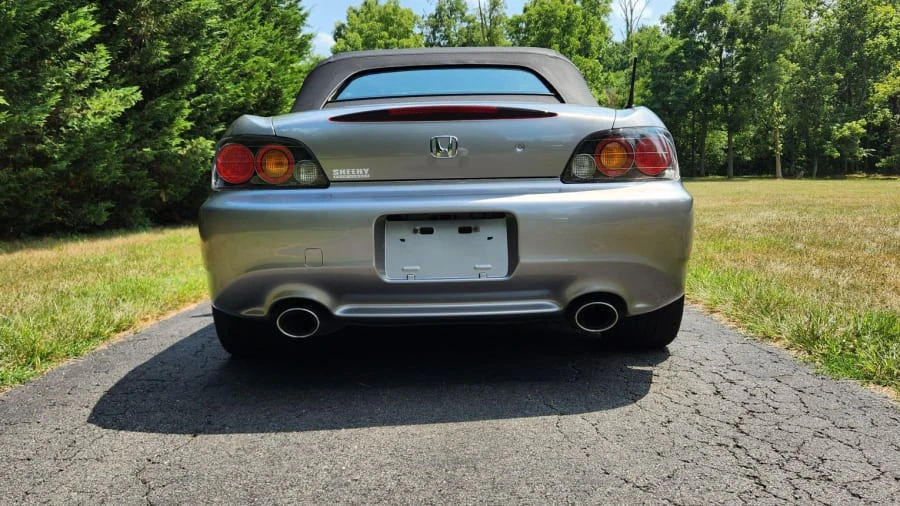 2005 Honda AP2 S2000 - Image 4 of 8