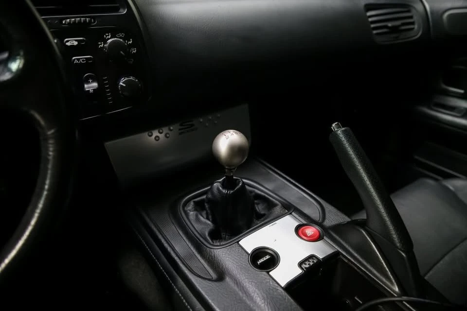 2005 Honda AP2 S2000 - Image 19 of 20