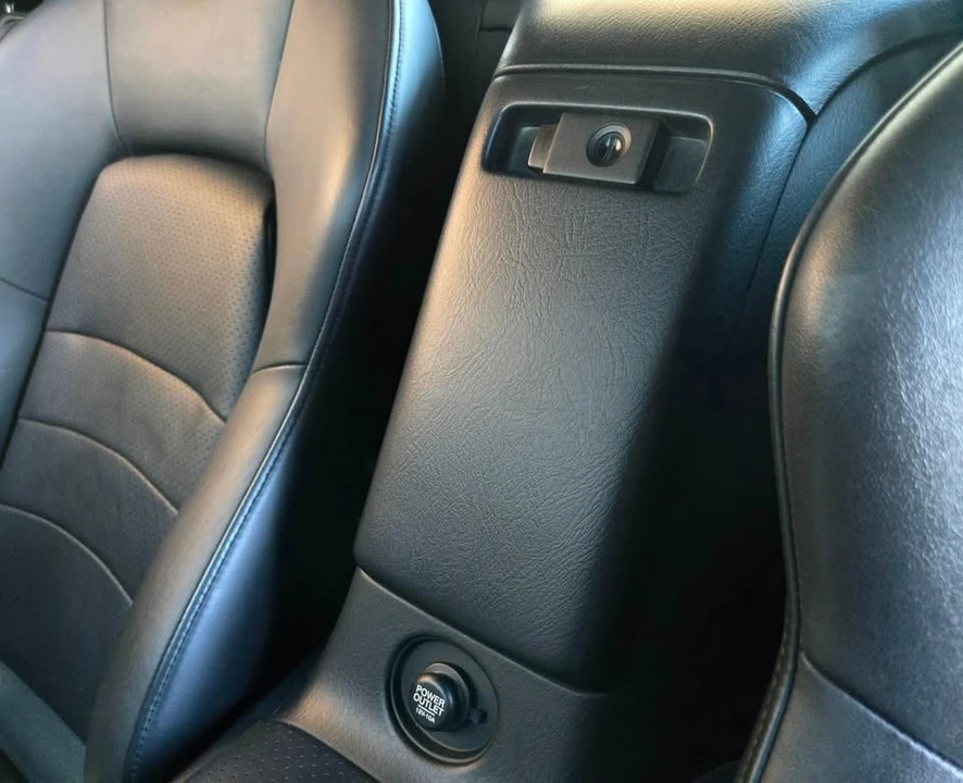 2005 Honda AP2 S2000 - Image 19 of 20