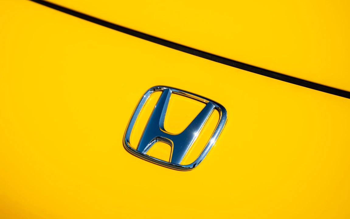 2005 Honda AP2 S2000 - Image 23 of 31