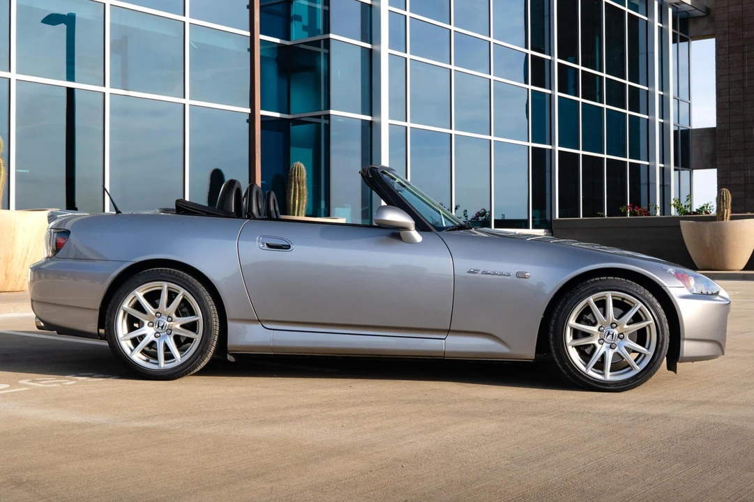 2005 Honda AP2 S2000 - Image 3 of 31