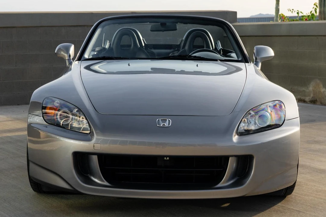 2005 Honda AP2 S2000 - Image 2 of 31