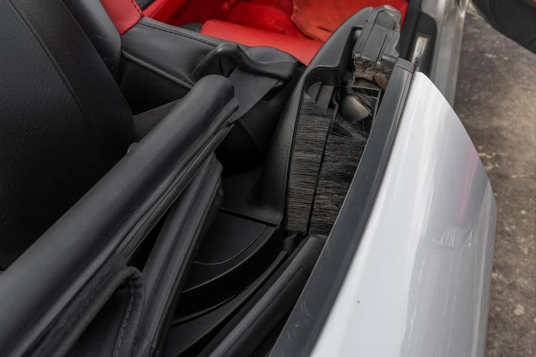 2005 Honda AP2 S2000 - Image 21 of 31