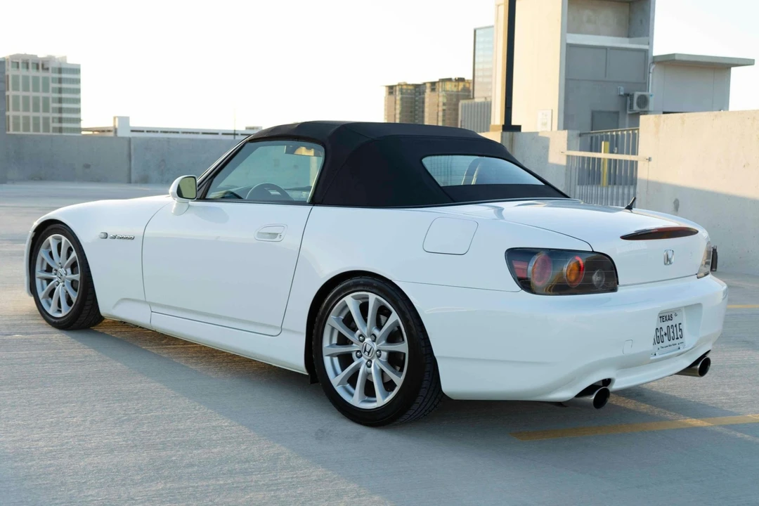 2005 Honda AP2 S2000 - Image 16 of 31