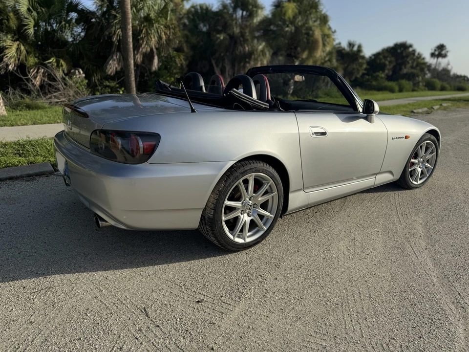 2005 Honda AP2 S2000 - Image 8 of 31