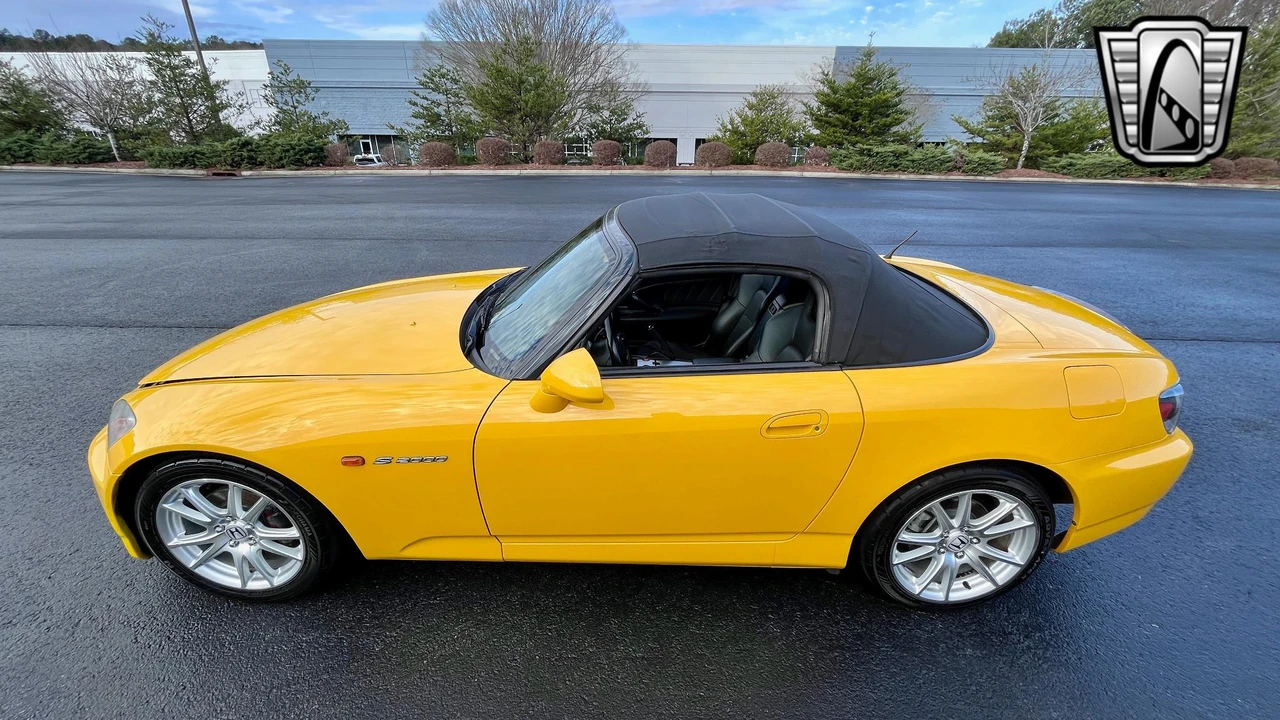 2005 Honda AP2 S2000 - Image 11 of 31