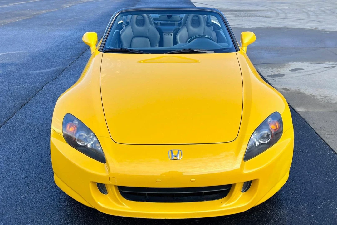 2005 Honda AP2 S2000 - Image 2 of 31