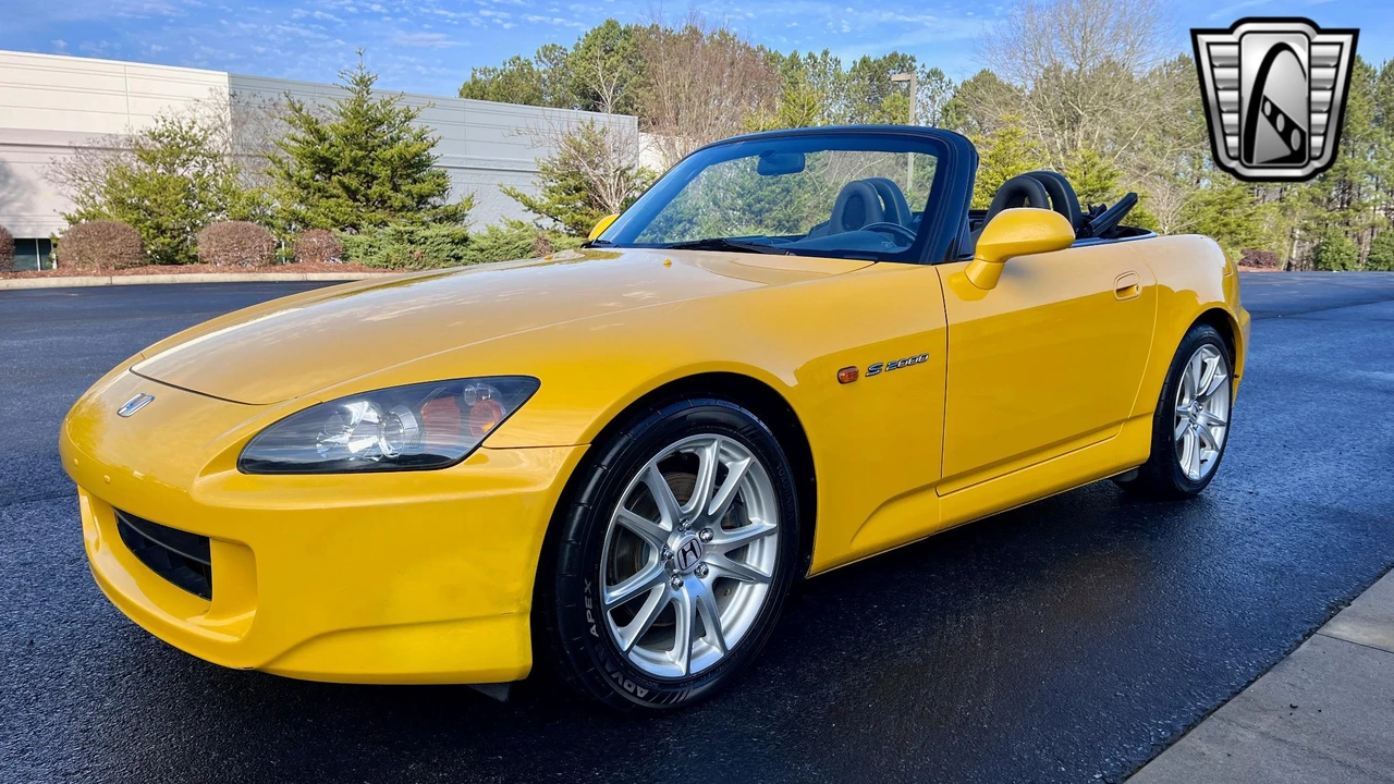 2005 Honda AP2 S2000 - Image 8 of 31