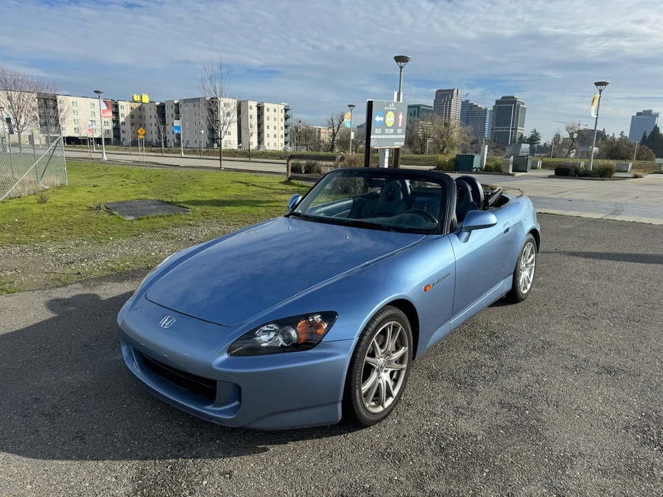 2005 Honda AP2 S2000 - Image 2 of 31