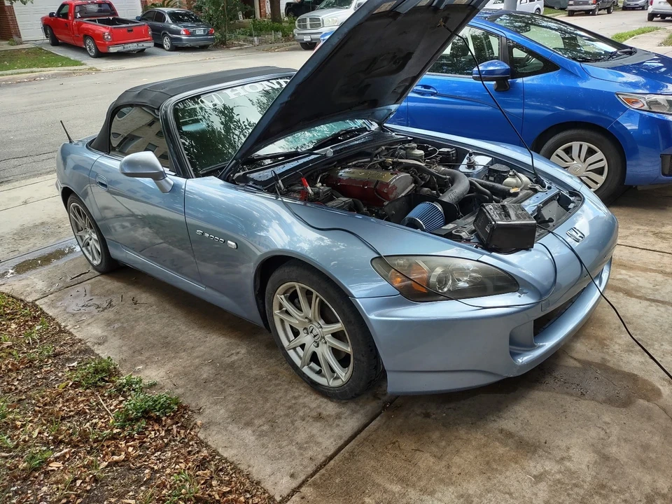 2005 Honda AP2 S2000 - Image 2 of 7
