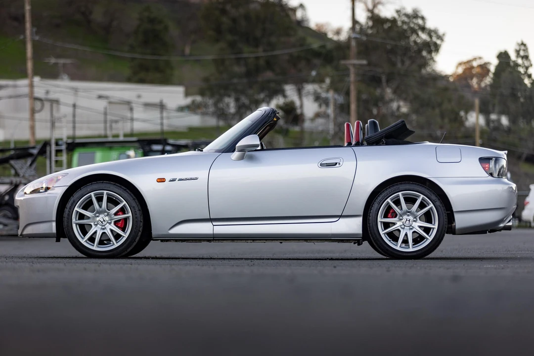 2005 Honda AP2 S2000 - Image 9 of 31