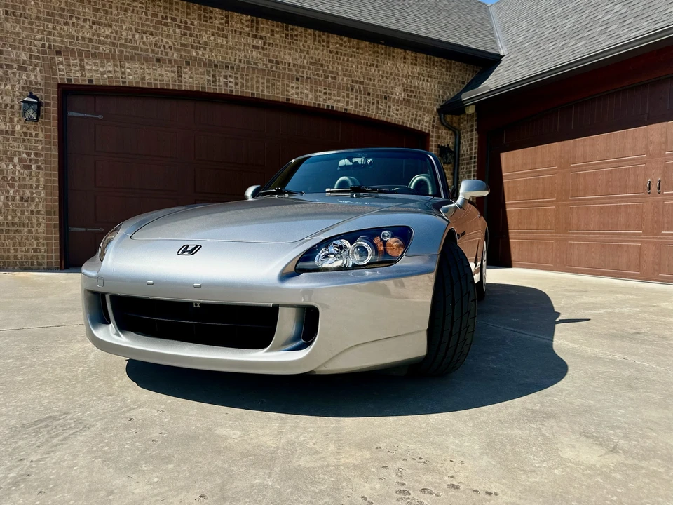 2005 Honda AP2 S2000 - Image 2 of 31