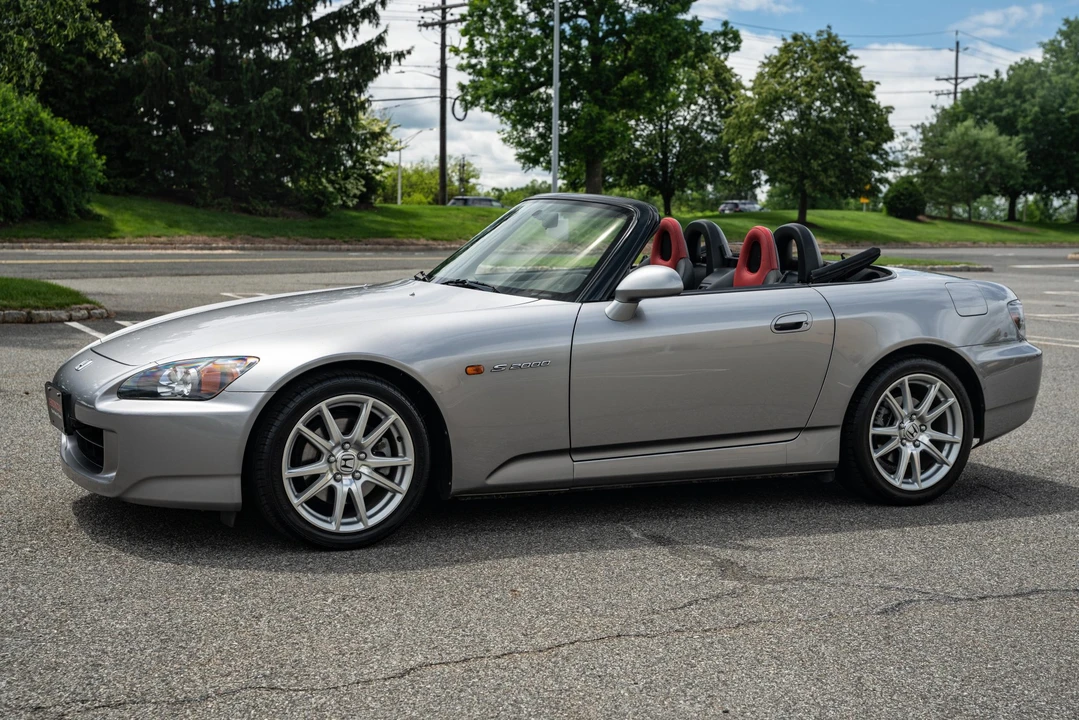 2005 Honda AP2 S2000 - Image 2 of 31