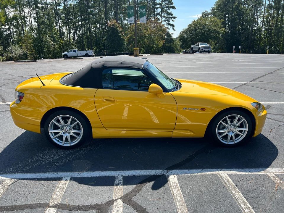 2005 Honda AP2 S2000 - Image 15 of 31