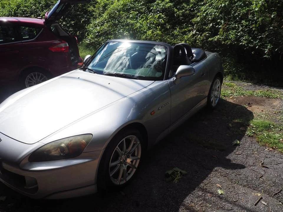 2005 Honda AP2 S2000 - Image 2 of 20