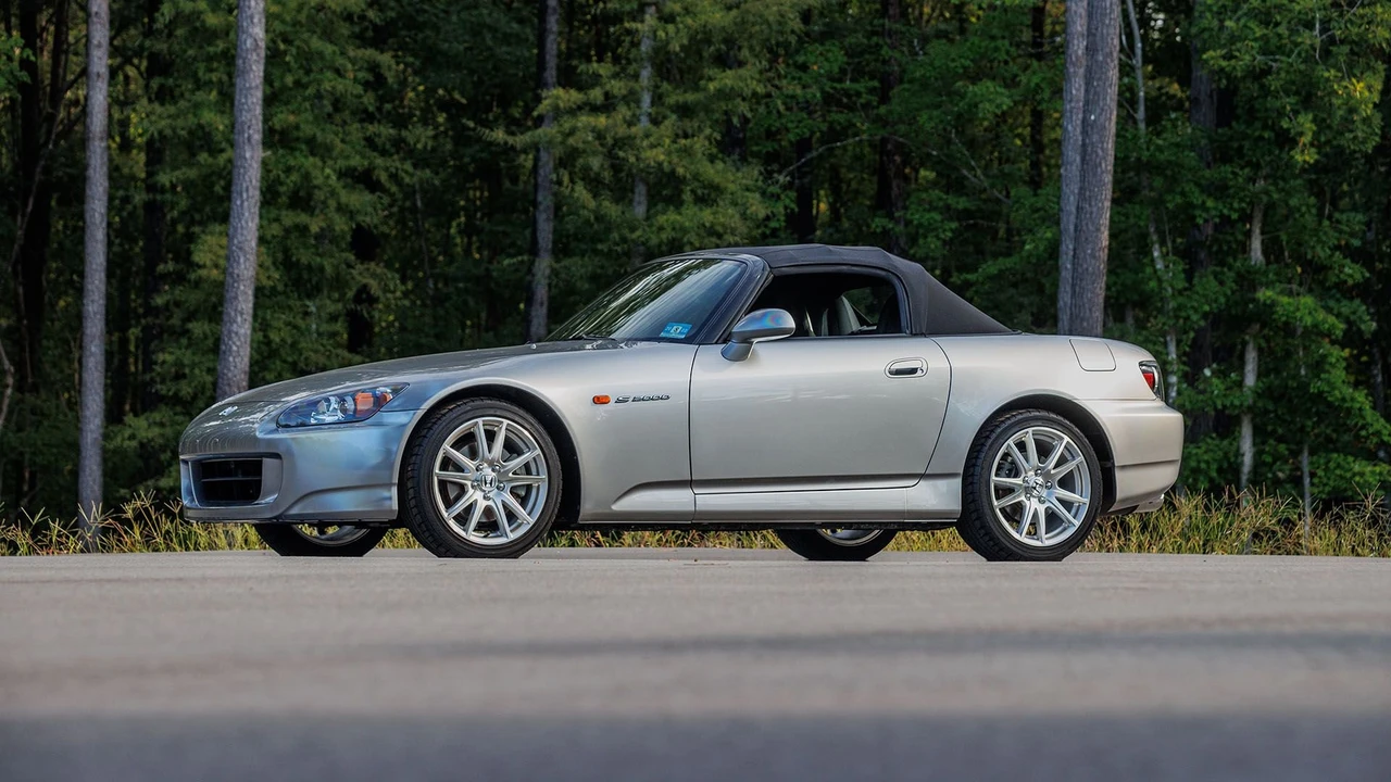 2005 Honda AP2 S2000 - Image 24 of 31