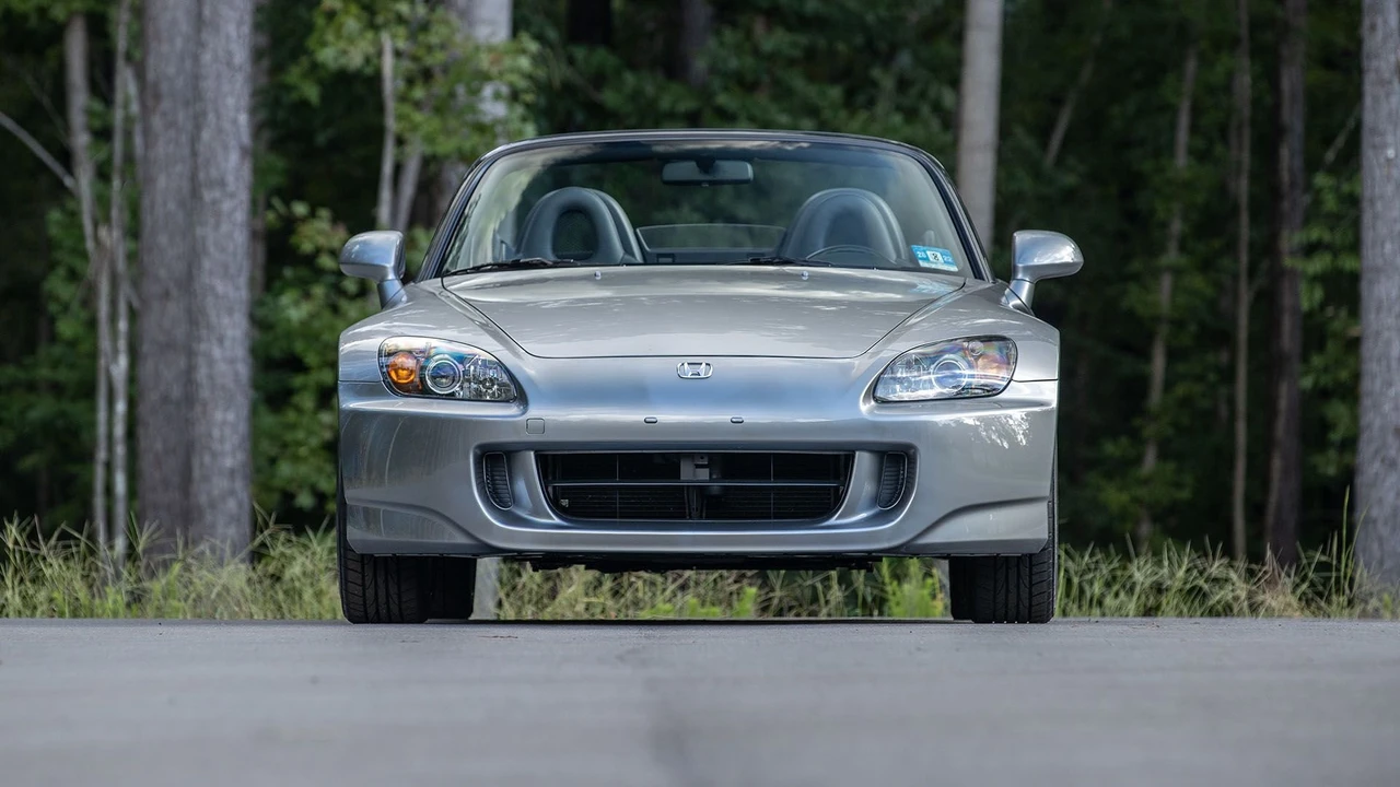 2005 Honda AP2 S2000 - Image 15 of 31