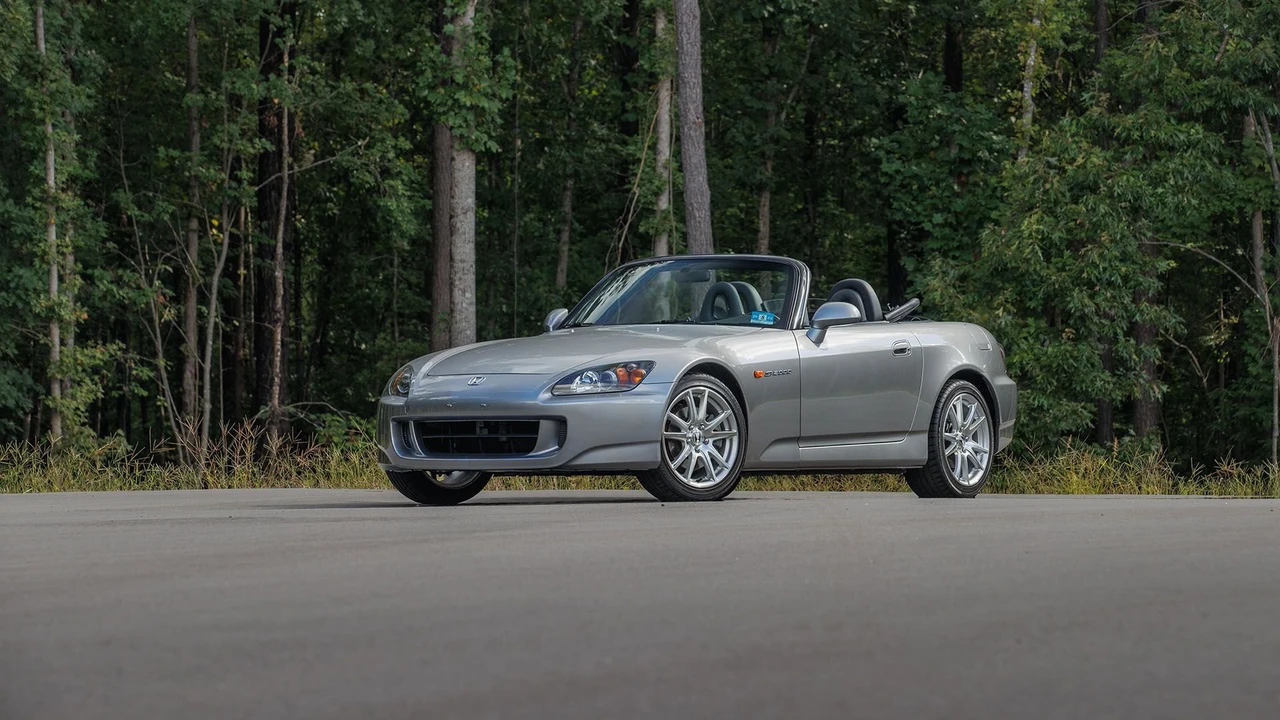 2005 Honda AP2 S2000 - Image 12 of 31