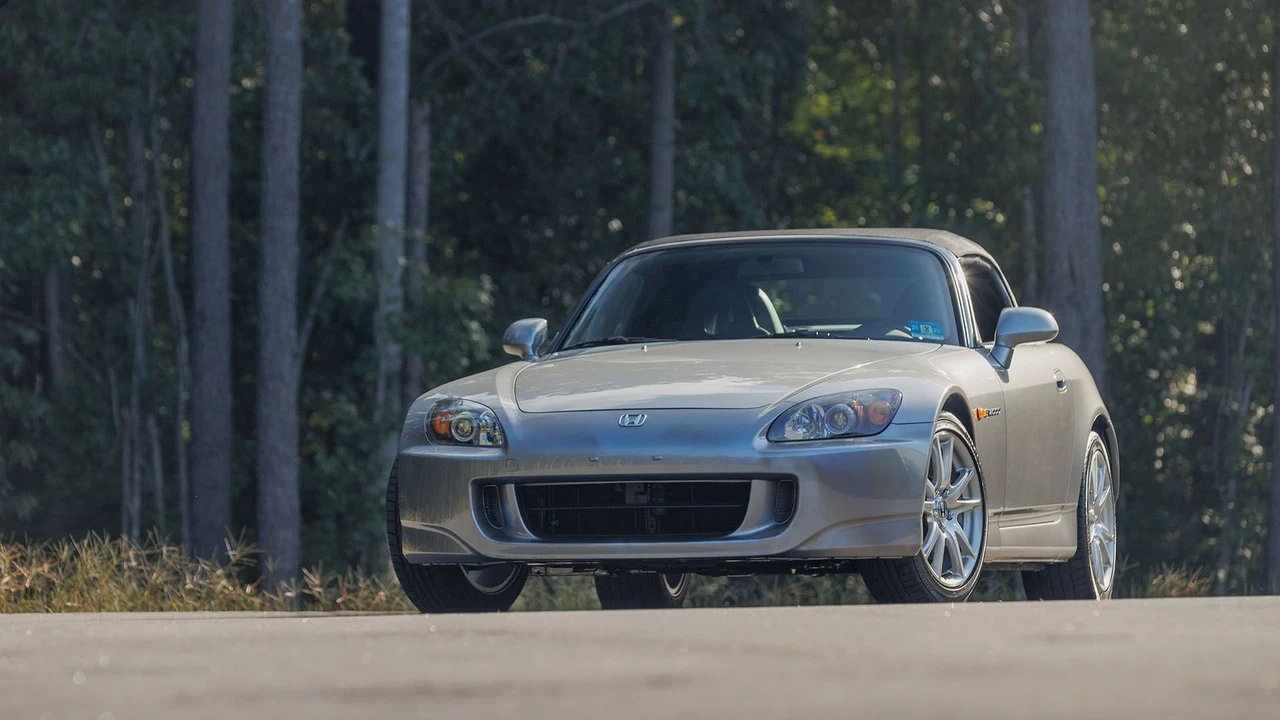 2005 Honda AP2 S2000 - Image 13 of 31