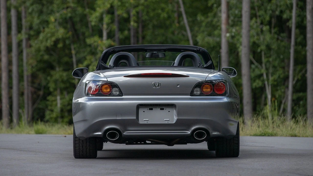 2005 Honda AP2 S2000 - Image 17 of 31