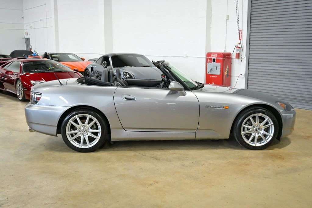 2005 Honda AP2 S2000 - Image 5 of 12