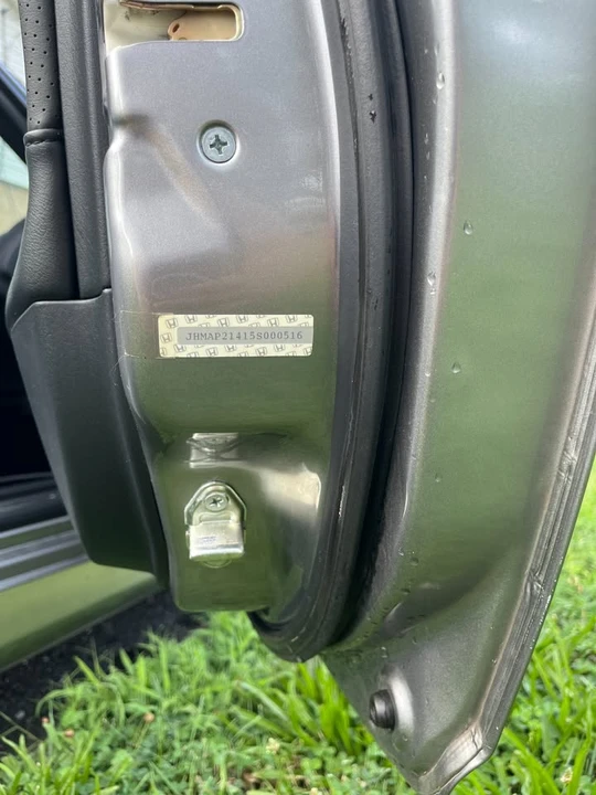2005 Honda AP2 S2000 - Image 15 of 20
