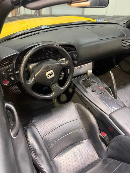 2005 Honda AP2 S2000 - Image 12 of 13
