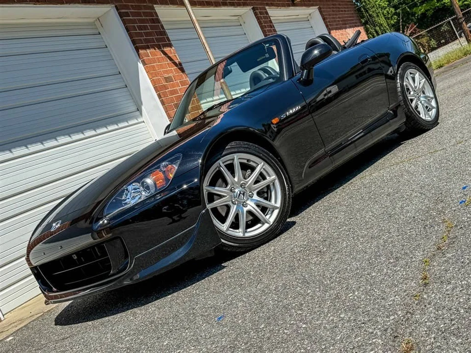 2005 Honda AP2 S2000 - Image 8 of 31