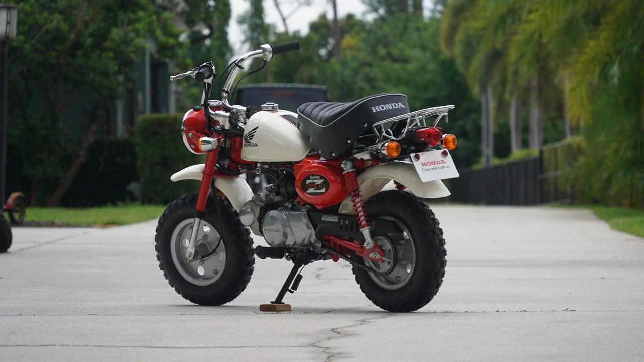 2005 Honda Motorcycles - Image 13 of 31