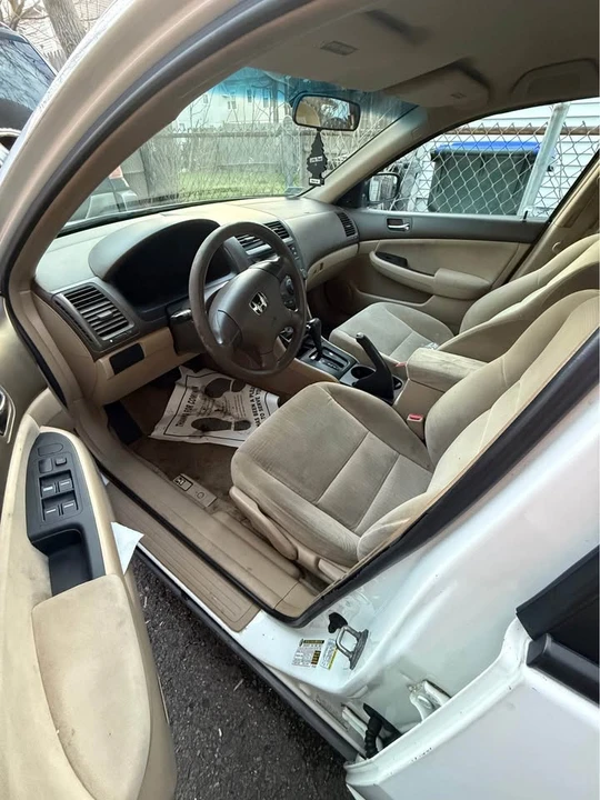 2005 Honda Accord 7th Gen - Image 6 of 9