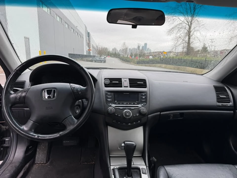 2005 Honda Accord 7th Gen - Image 12 of 13