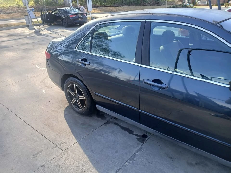 2005 Honda Accord 7th Gen - Image 2 of 9