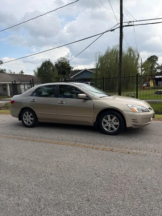 2005 Honda Accord 7th Gen - Image 3 of 19