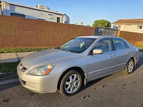2005 Honda Accord 7th Gen - Image 2 of 9