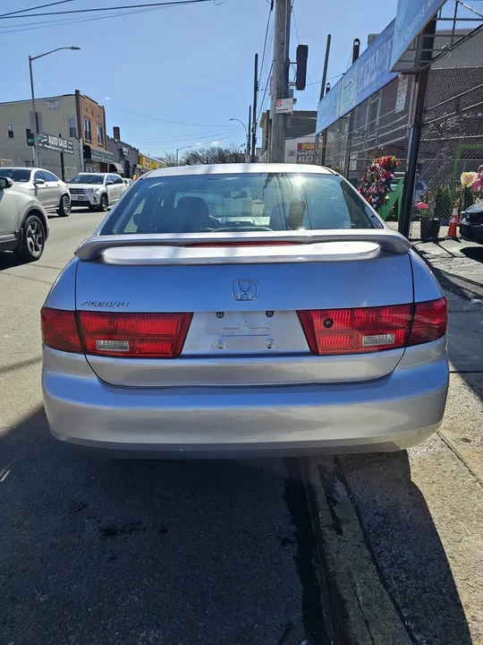 2005 Honda Accord 7th Gen - Image 6 of 17