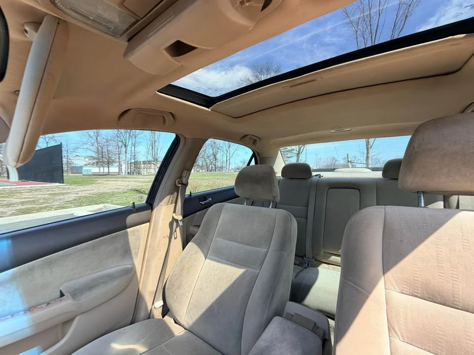 2005 Honda Accord 7th Gen - Image 6 of 10