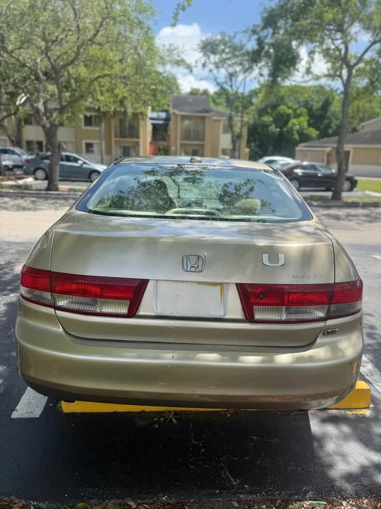 2005 Honda Accord 7th Gen - Image 4 of 11