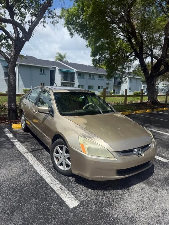 2005 Honda Accord 7th Gen - Image 3 of 11