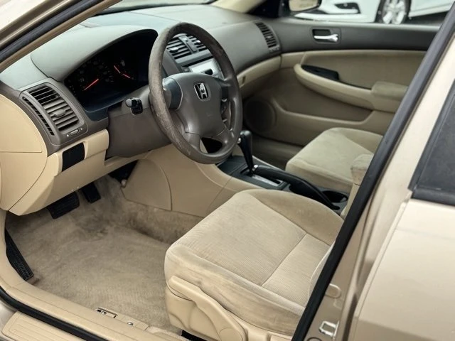2005 Honda Accord 7th Gen - Image 9 of 16