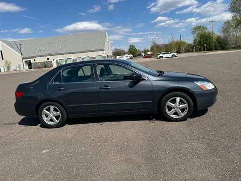 2005 Honda Accord 7th Gen - Image 2 of 15