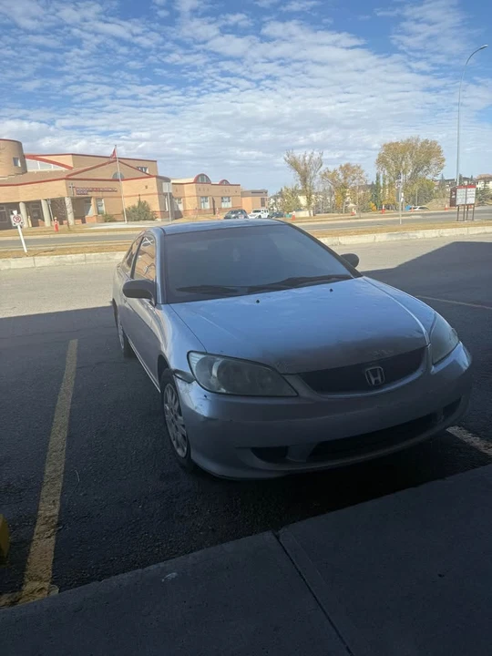 2005 Honda Civic 7th Gen - Image 2 of 4