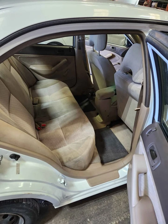 2005 Honda Civic 7th Gen - Image 13 of 15