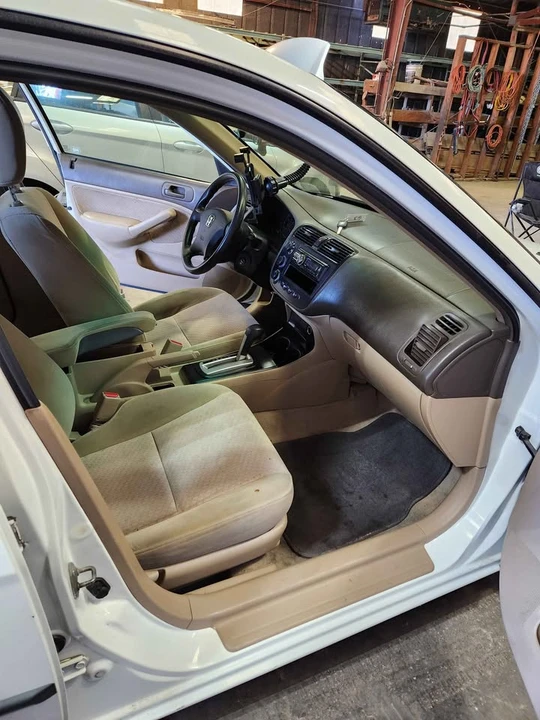 2005 Honda Civic 7th Gen - Image 12 of 15
